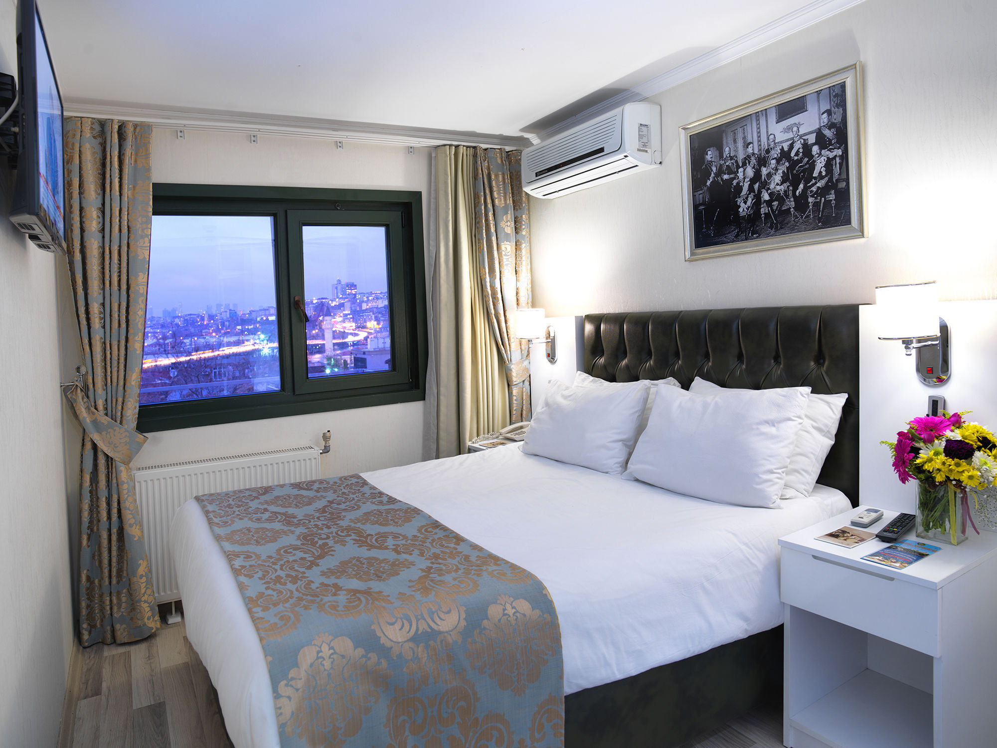 Monarch Hotel Istanbul Istambul Exterior foto